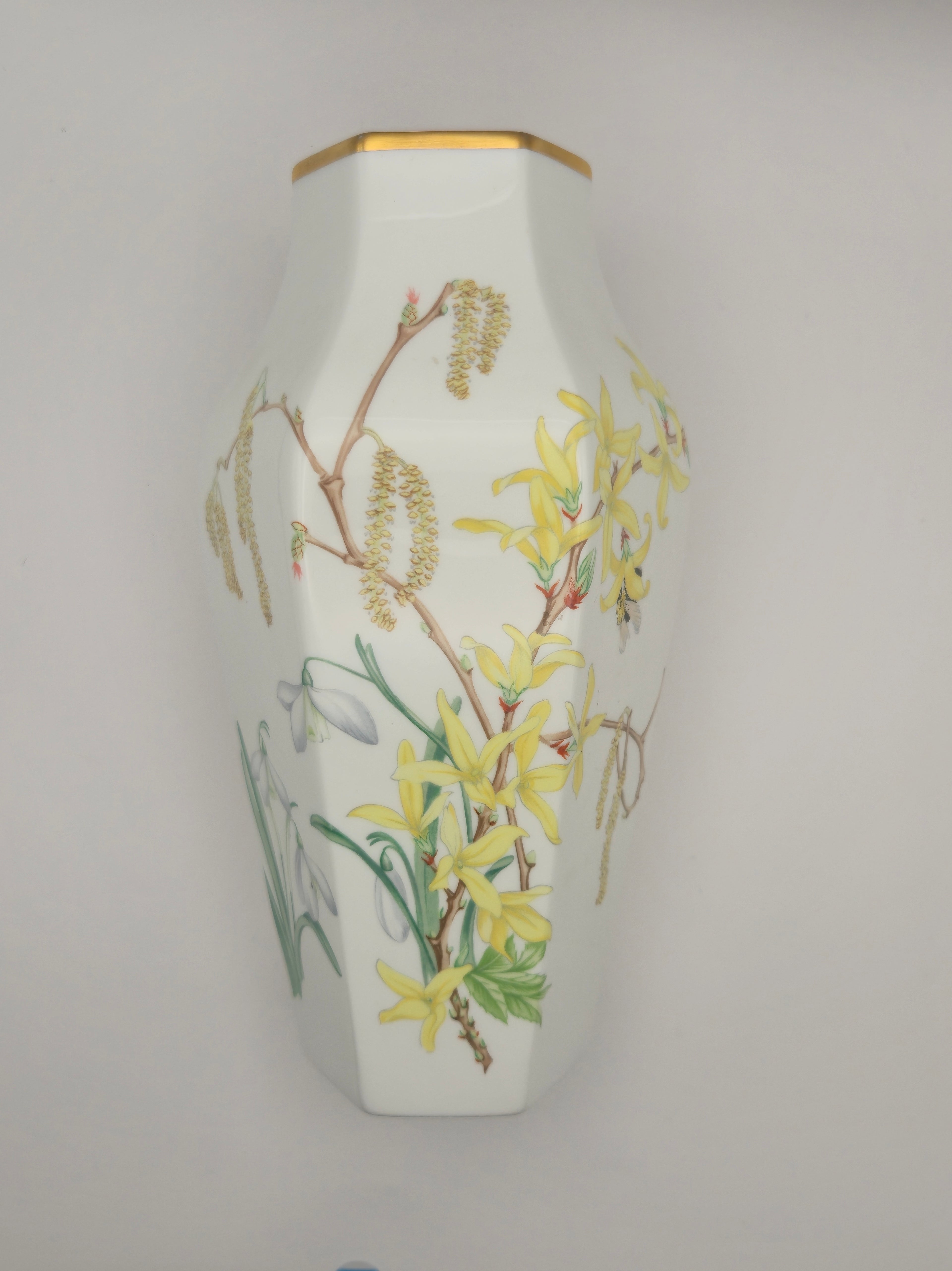 Wedgwood RHS Vase Bone China 1979
