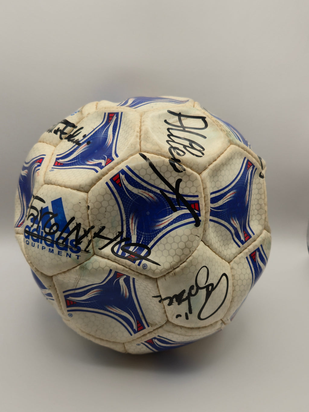 Adidas Tricolore FIFA WM 1998 Spielball AC Milan Teamsigniert