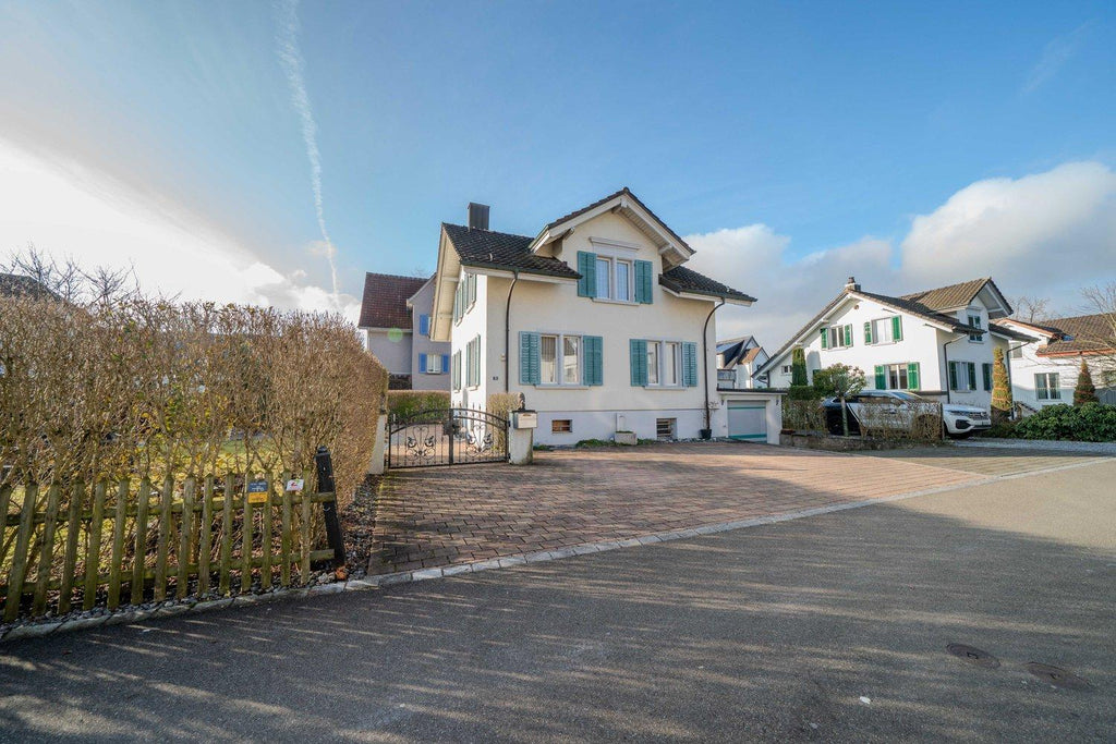 Attraktives Bauland mit Entwicklungspotenzial & Projektstudie – zentrale Lage in Rüti ZH