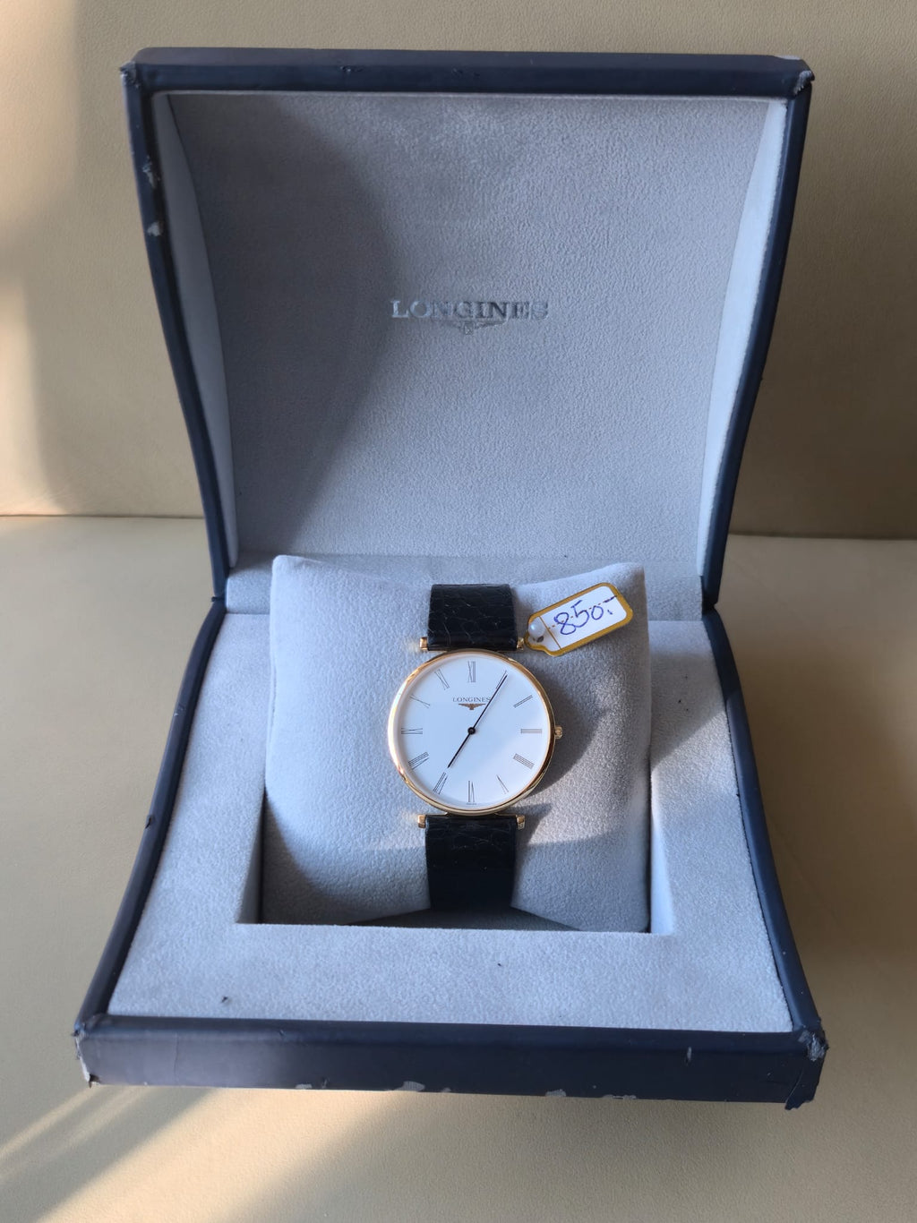 Longines La Grande Classique – Herrenuhr – Gelbgold PVD – Schwarzes Lederband – Swiss Made – Mit Originalbox