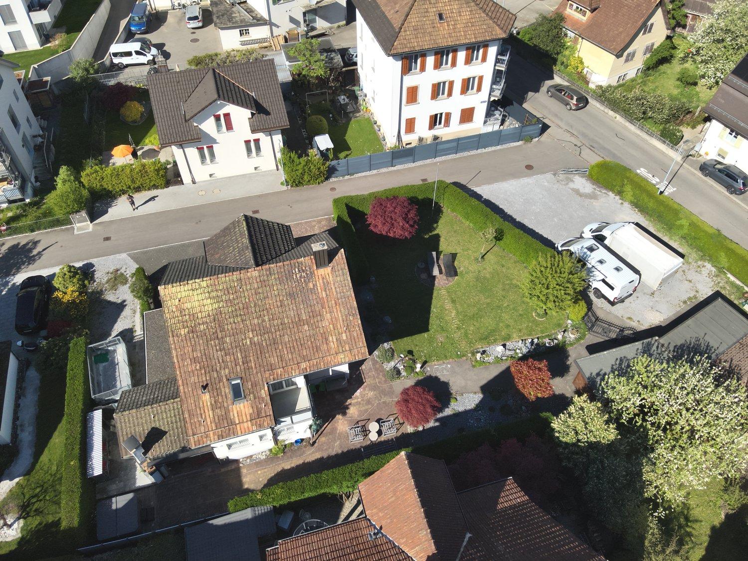 Attraktives Bauland mit Entwicklungspotenzial & Projektstudie – zentrale Lage in Rüti ZH