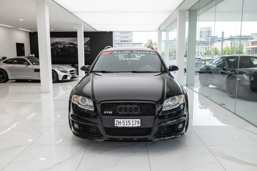 Audi RS4 Avant 4.2 V8 Quattro – Manual
