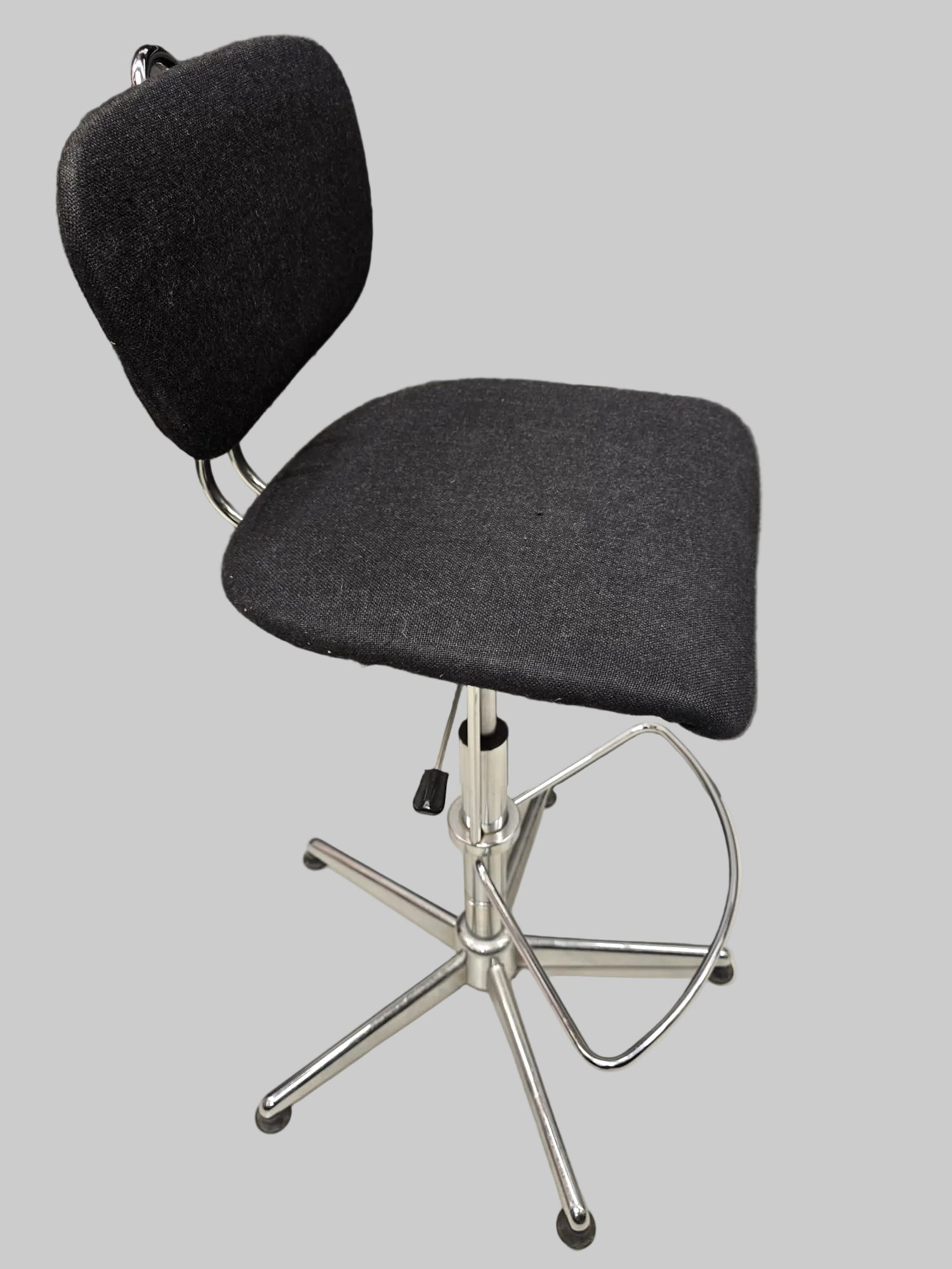 Ergonomischer Arbeitshocker – Made in Italy