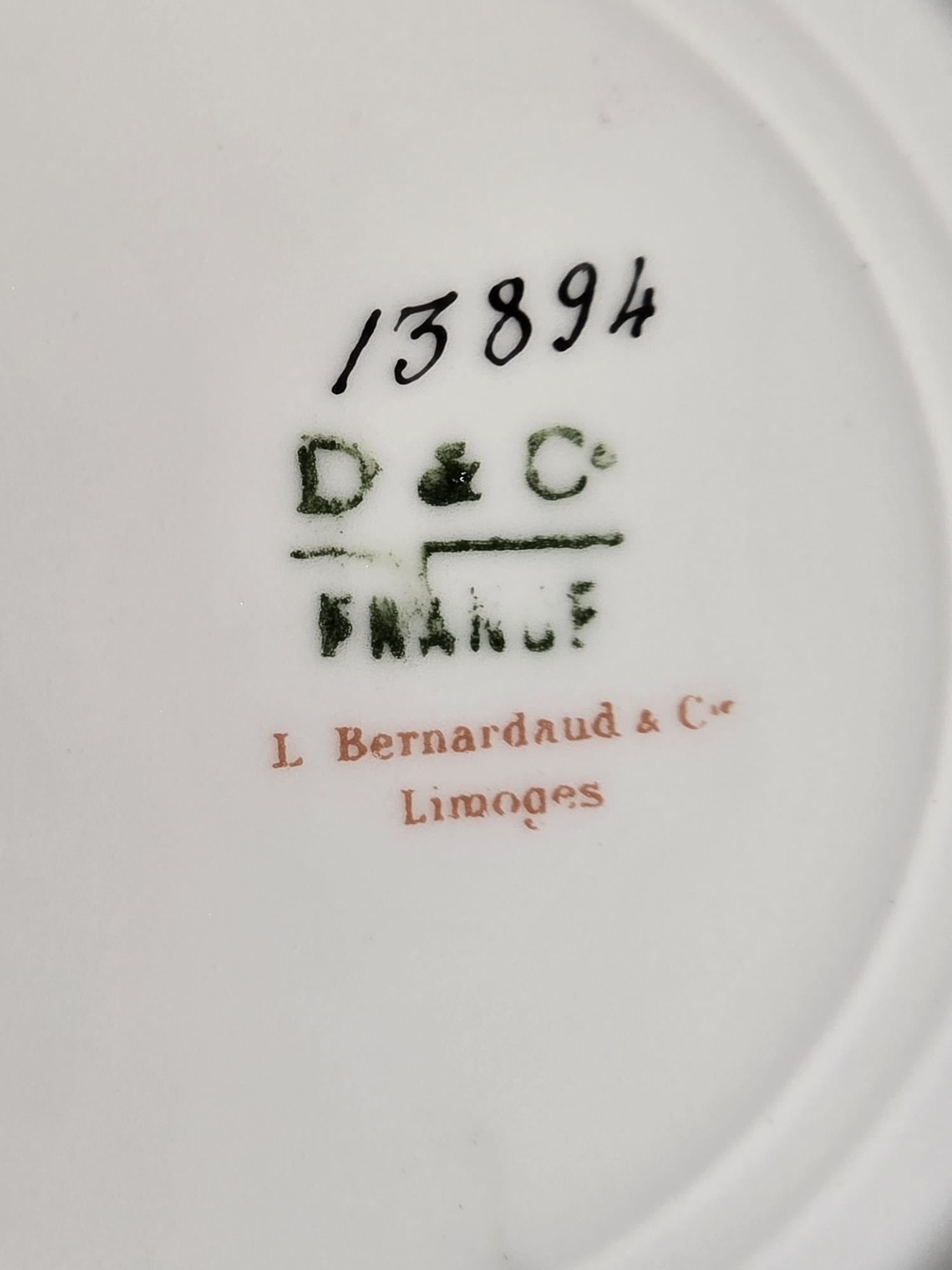 Bernardaud & Co Limoges Blattschale Stiefmutterchen Gold