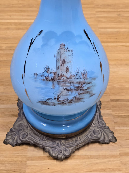 Antike Petroleumlampe Blauglas Handgemalt Schlossdekor