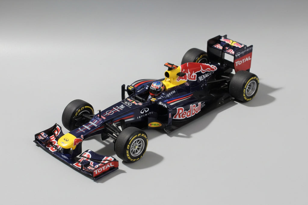 Minichamps F1 Red Bull Racing RB8 Vettel 2012