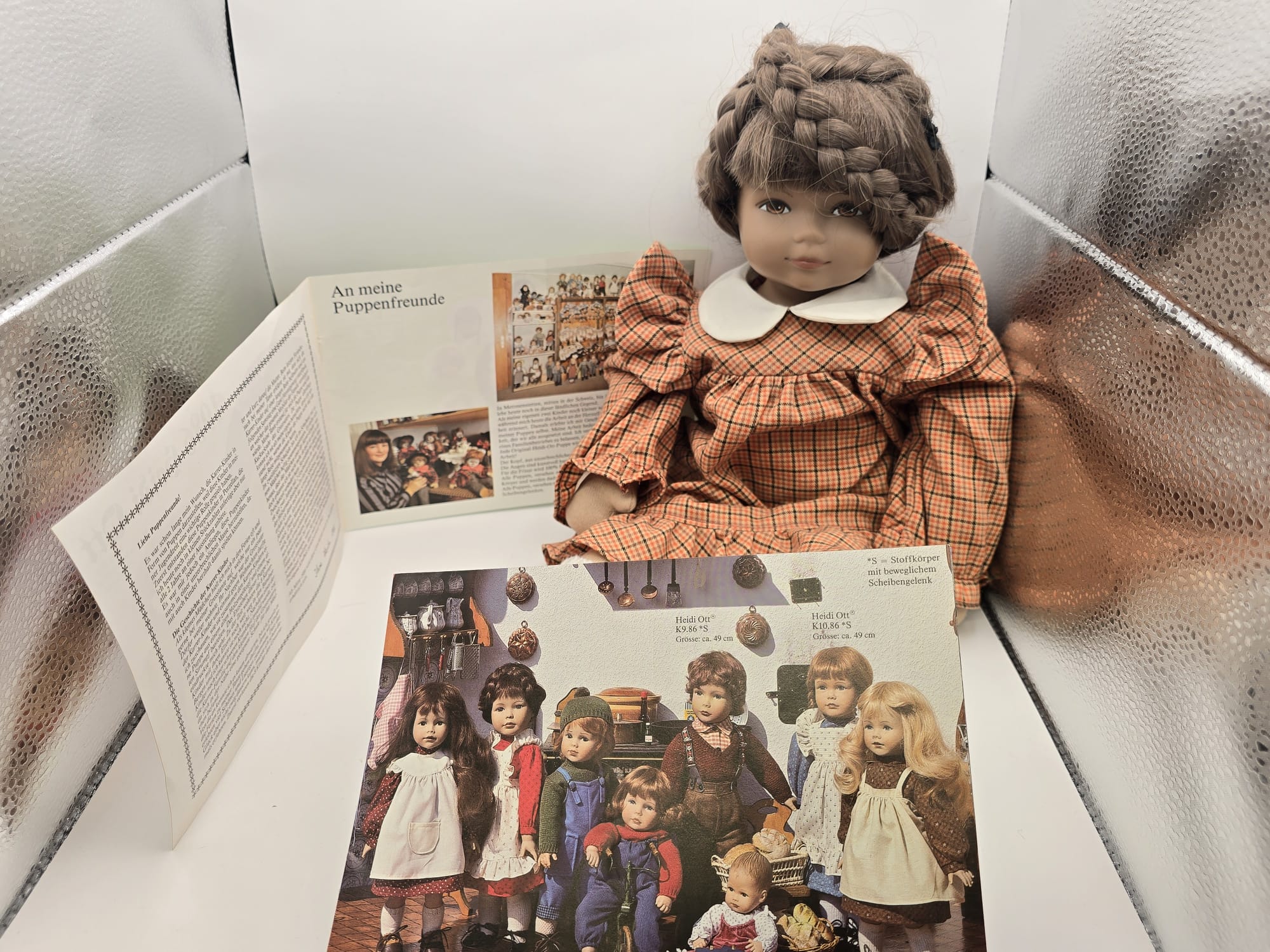 Heidi Ott Puppe 1982 — Original Schweizer Handarbeit | Mit Katalog