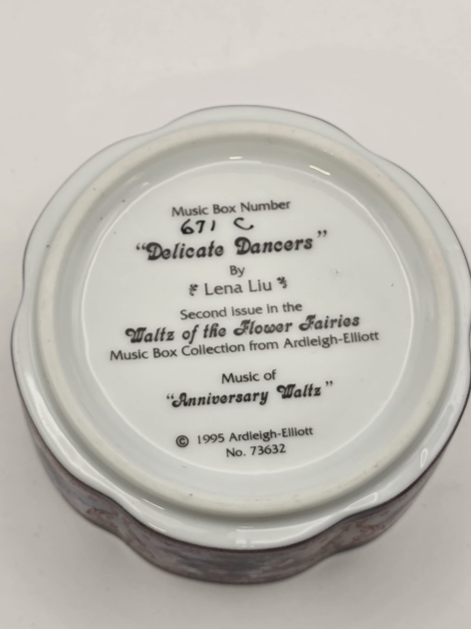 Ardleigh Elliott “Delicate Dancers” Music Box – 1995