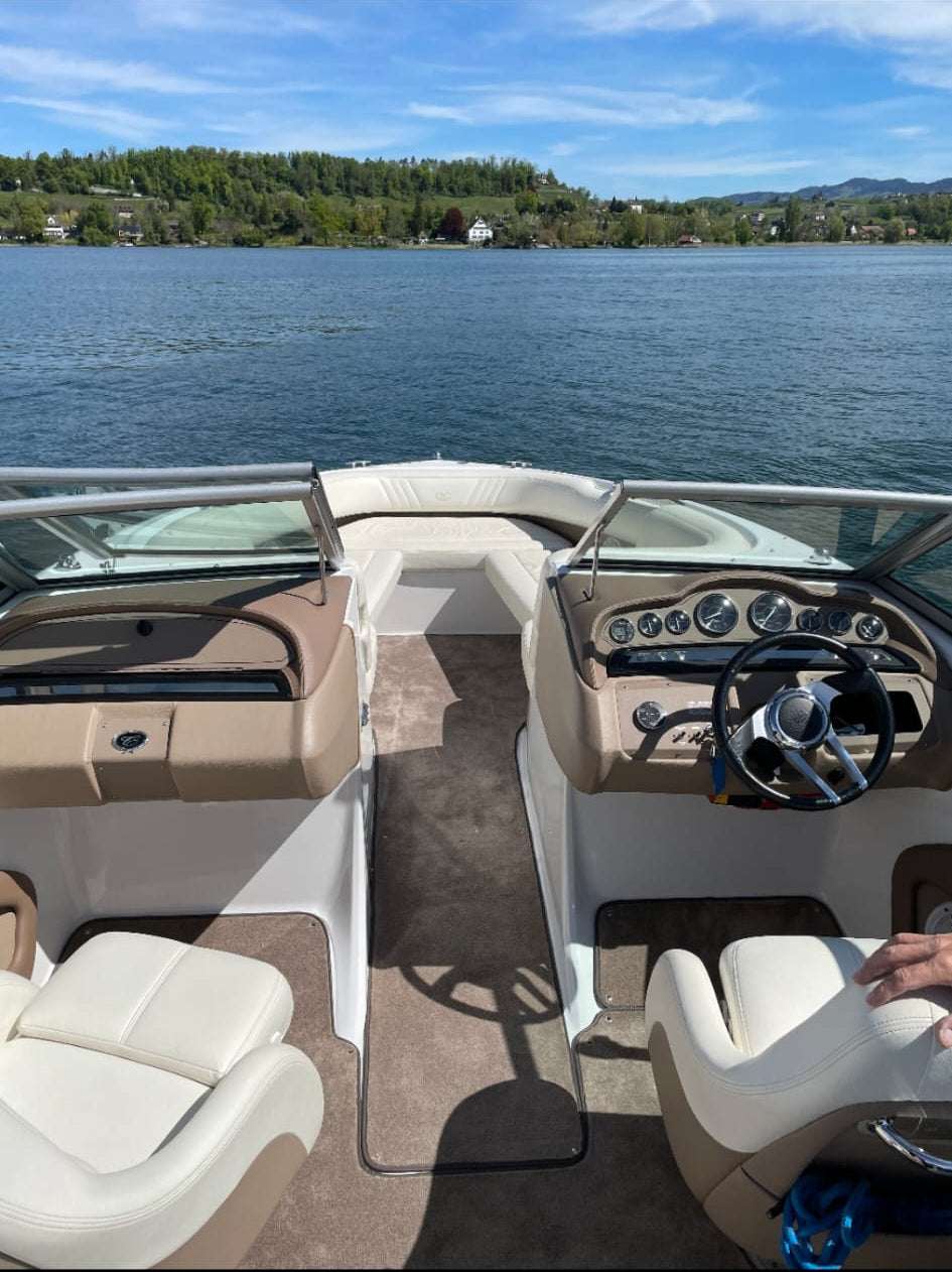 Motorboot COBALT 232