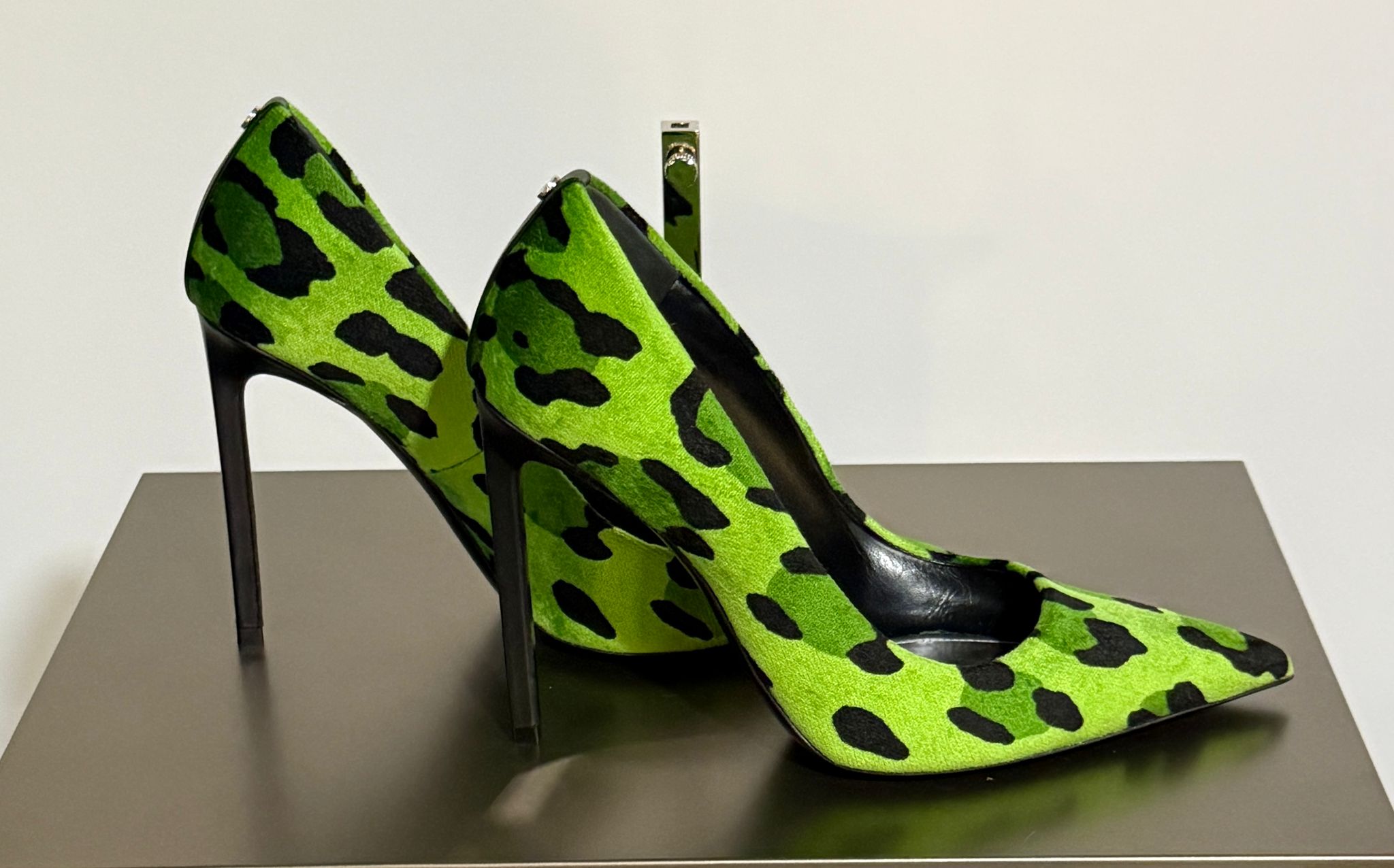 Tom Ford Leopard Velvet Stiletto Pump Grün-Schwarz