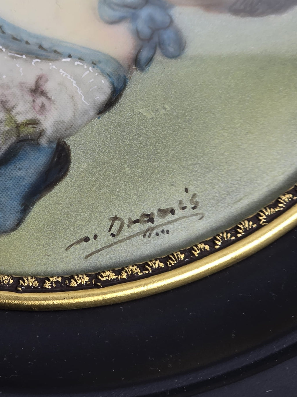 Porträtminiatur Dame mit Katze — Rokoko Stil Elfenbein Gouache Signiert