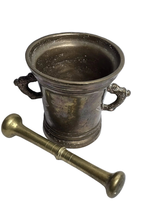 Antiker Apothekermörser Bronze mit Stössel — Datiert 1650 — Initialen I.D.O.C.