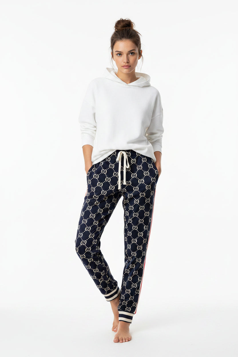 141. Gucci GG Monogram Jogginghose Navy-Creme-Rot