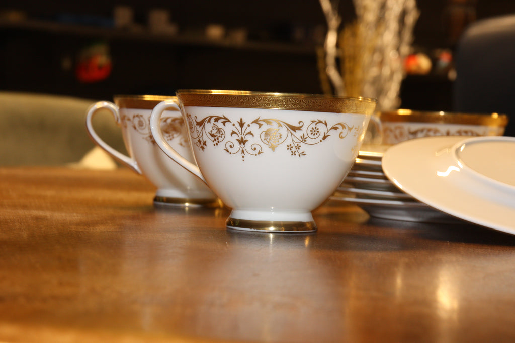 Royal Doulton – Belmont H4981 – English Fine Bone China – 6 Tassen mit Untertassen – Golddekor