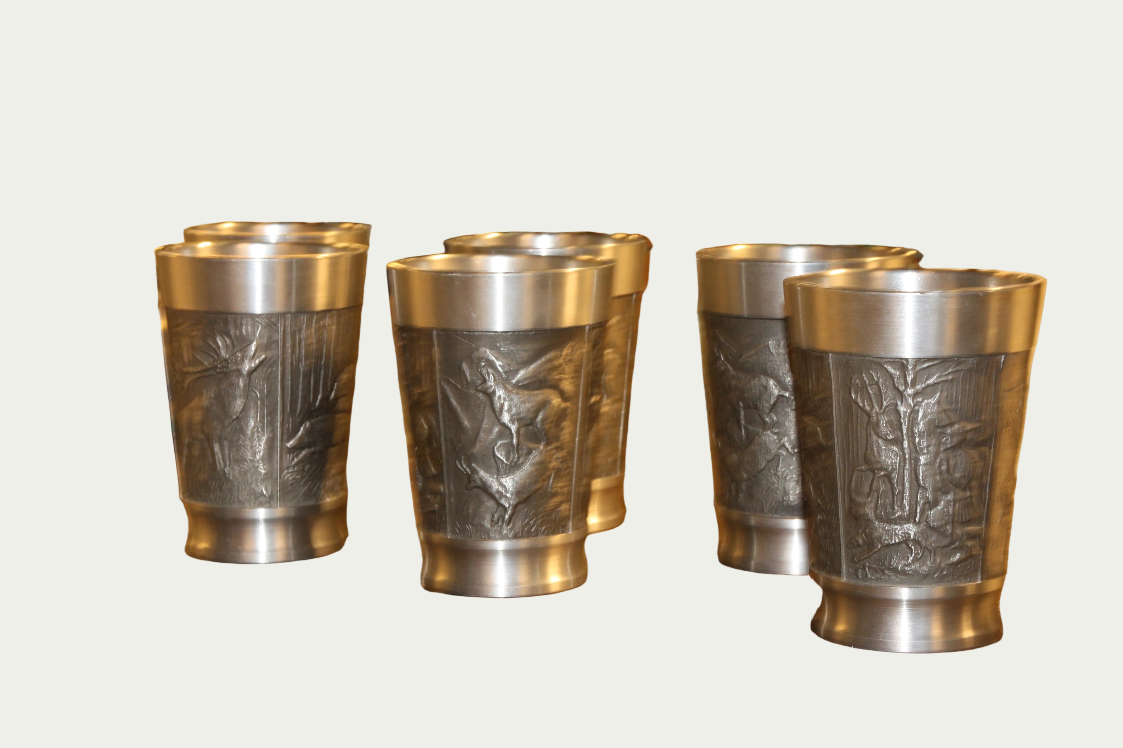 6 Zinnbecher Jagdmotiv – Relief Hirsch Fuchs Hase Wildtiere – Jagddekor – 6er Set – Vintage Zinn