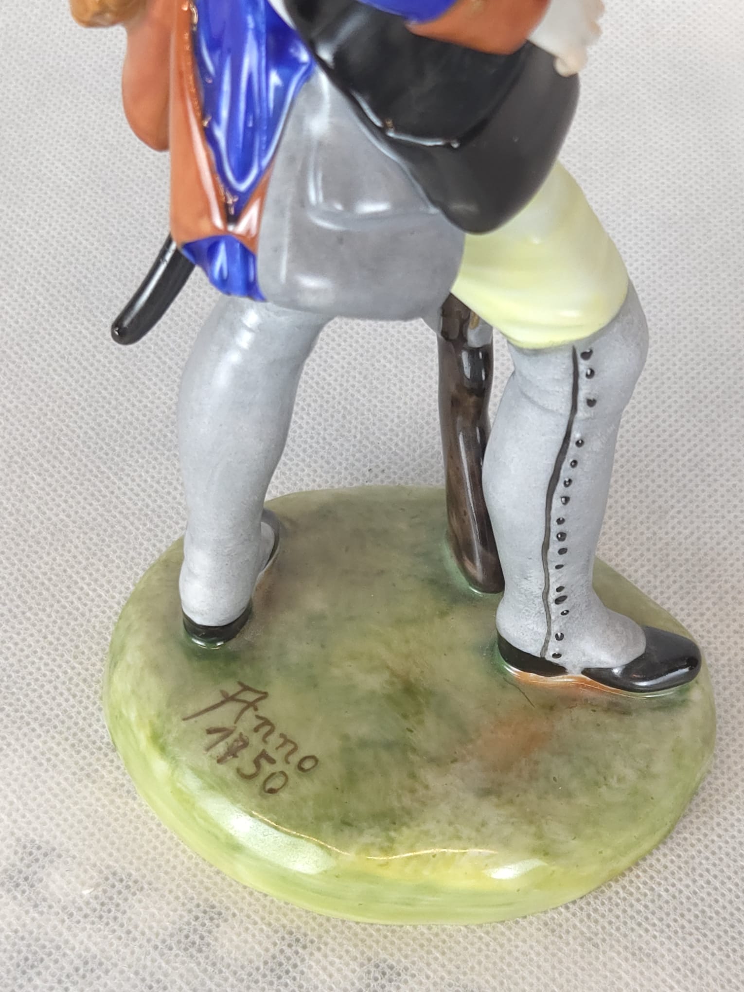 Porcelain Figurine Infantryman – Anno 1750 – Volkstedt / Scheibe-Alsbach – Prussian Soldier – Hand-painted