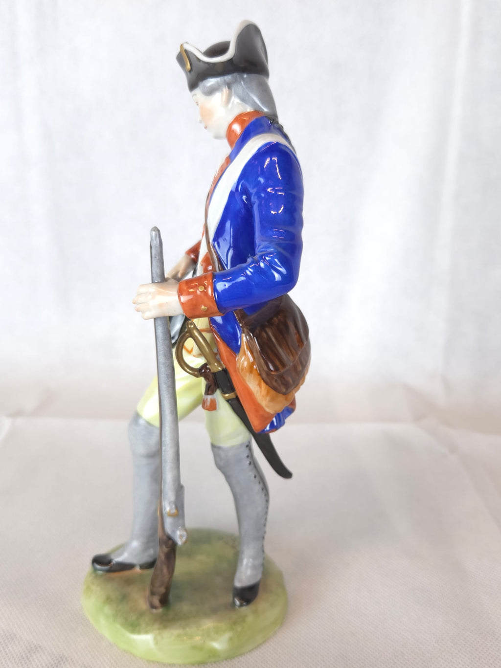 Porcelain Figurine Infantryman – Anno 1750 – Volkstedt / Scheibe-Alsbach – Prussian Soldier – Hand-painted